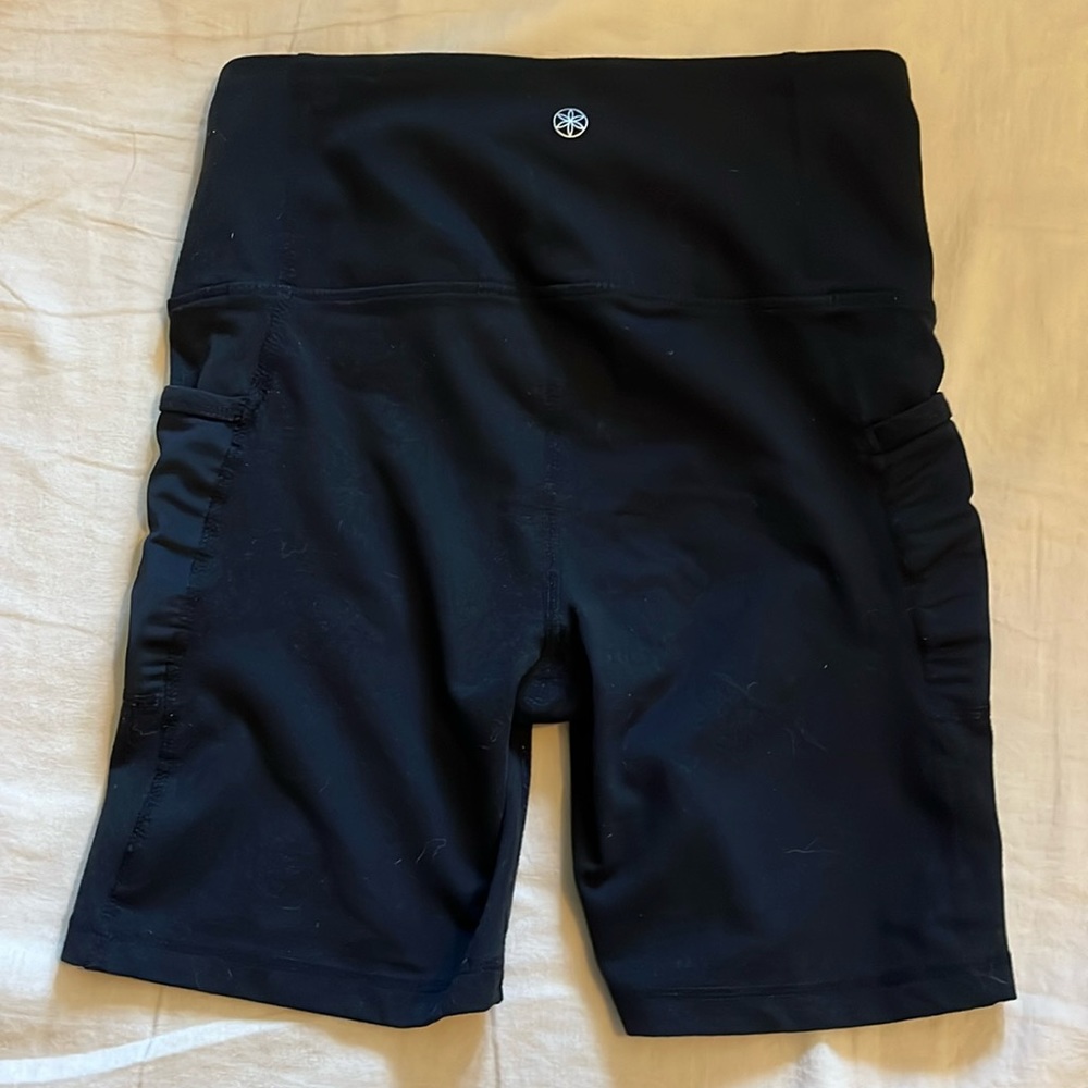 GAIAM black bike shorts